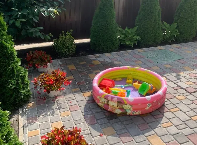 Nomera U Moria בית הארחה